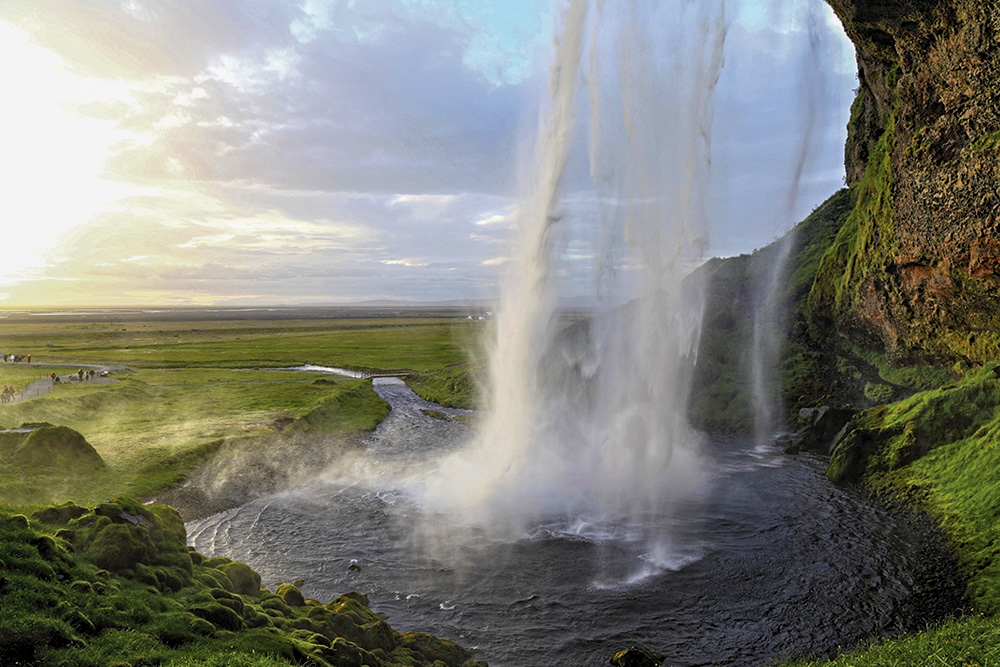 Seljalandsfoss Waterfall